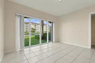 19 Harbour Isle Dr W, Fort Pierce, FL 34949 - Photo 13