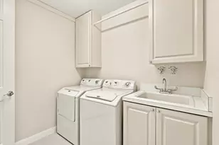 19 Harbour Isle Dr W, Fort Pierce, FL 34949 - Photo 27