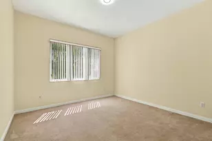 19 Harbour Isle Dr W, Fort Pierce, FL 34949 - Photo 23