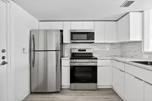 495 SE 8th St, Deerfield Beach, FL 33441 - Photo 21