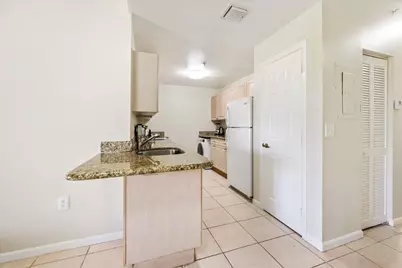 2060 Greenview Shores Boulevard #308, Wellington, FL 33414 - Photo 9