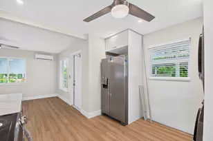 402 SE 1st Street SE, Boynton Beach, FL 33435 - Photo 5
