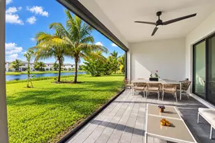 8074 Laurel Falls Dr, Boca Raton, FL 33496 - Photo 9