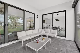 8074 Laurel Falls Dr, Boca Raton, FL 33496 - Photo 11