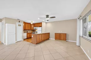 221 Coventry J, West Palm Beach, FL 33417 - Photo 1
