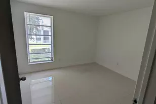 10361 N Kendall Dr, Miami, FL 33176 - Photo 17