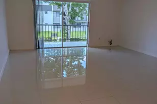 10361 N Kendall Dr, Miami, FL 33176 - Photo 3