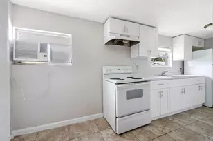 620 SW 6th St, Belle Glade, FL 33430 - Photo 13