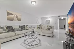 8751 Shadow Wood Blvd, Coral Springs, FL 33071 - Photo 17