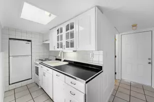 3166 SE Hawthorne St, Stuart, FL 34997 - Photo 7