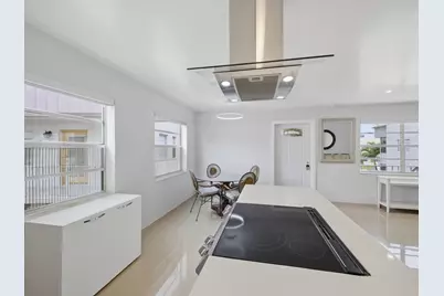 471 Capri J, Delray Beach, FL 33484 - Photo 3
