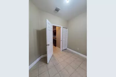 1228 Lucaya Drive, Riviera Beach, FL 33404 - Photo 9