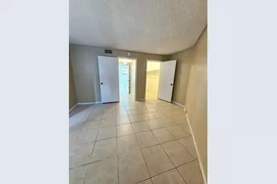 2000 N Congress Avenue #104, West Palm Beach, FL 33401 - Photo 11