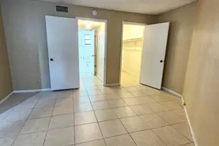 2000 N Congress Ave, West Palm Beach, FL 33401 - Photo 11