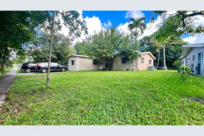 3999 NW 36th Street, Lauderdale Lakes, FL 33309 - Photo 3