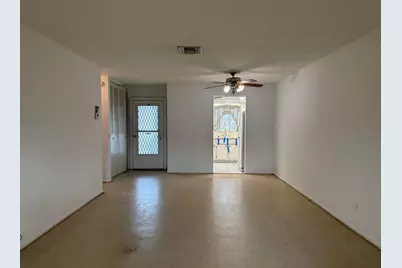 2751 Ashley Drive E #D, West Palm Beach, FL 33415 - Photo 5