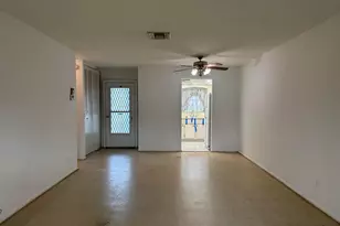 2751 Ashley Dr E, West Palm Beach, FL 33415 - Photo 5