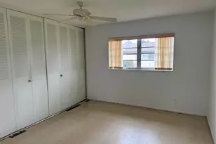 2751 Ashley Dr E, West Palm Beach, FL 33415 - Photo 9