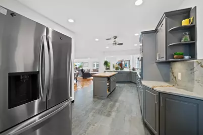 2108 NE 24th Street, Wilton Manors, FL 33305 - Photo 21