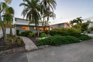 2108 NE 24th St, Wilton Manors, FL 33305 - Photo 87