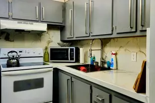 18 Markham A, Deerfield Beach, FL 33442 - Photo 7