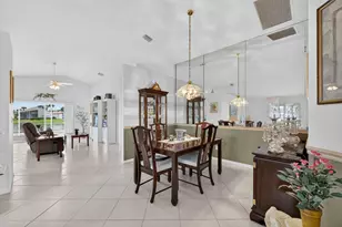 827 NW Greenwich Ct, Port Saint Lucie, FL 34983 - Photo 9