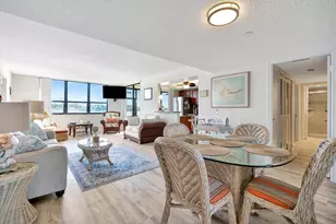 1542 Jupiter Cove Dr, Jupiter, FL 33469 - Photo 5
