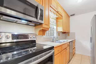 525 51st St, West Palm Beach, FL 33407 - Photo 13