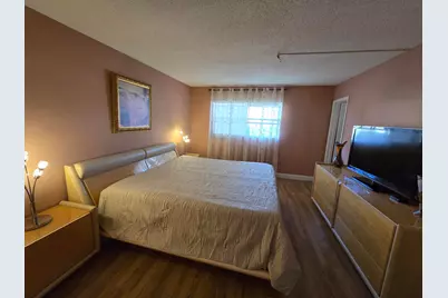 103 Oxford 400, West Palm Beach, FL 33417 - Photo 3