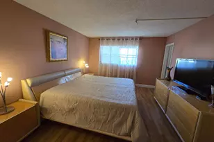 103 Oxford 400, West Palm Beach, FL 33417 - Photo 3