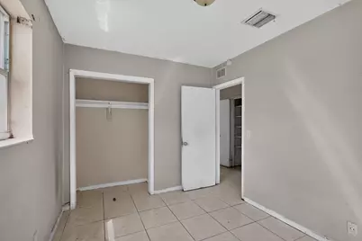 2740 NW 2nd Street, Boynton Beach, FL 33435 - Photo 15