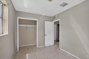 2740 NW 2nd St, Boynton Beach, FL 33435 - Photo 15
