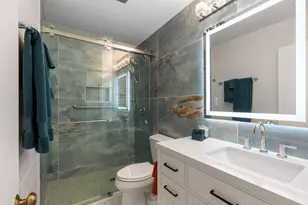 21452 Bridgeview Dr, Boca Raton, FL 33428 - Photo 19