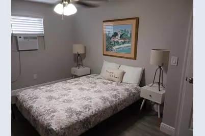 519 Cottage 31st Street, West Palm Beach, FL 33407 - Photo 15