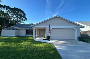 934 SE Atlantus Ave, Port Saint Lucie, FL 34983 - Photo 1