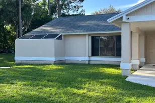 934 SE Atlantus Ave, Port Saint Lucie, FL 34983 - Photo 3