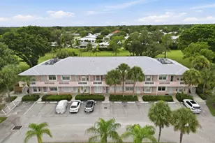 18081 SE Country Club Dr, Jupiter, FL 33469 - Photo 5