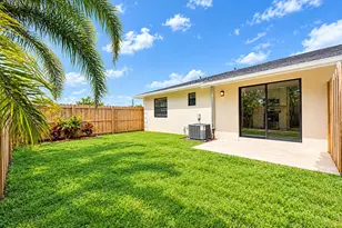 9370 Hi Dr, West Palm Beach, FL 33403 - Photo 13