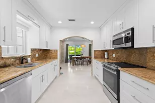 1311 Pierce St, Hollywood, FL 33019 - Photo 11