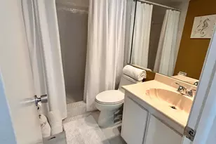 3850 Oaks Clubhouse Dr, Pompano Beach, FL 33069 - Photo 27