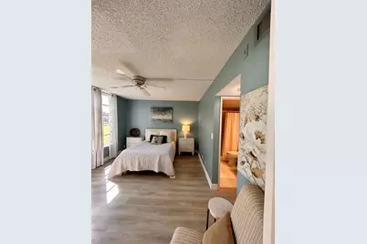 3850 Oaks Clubhouse Drive #305, Pompano Beach, FL 33069 - Photo 25