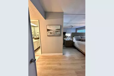 3850 Oaks Clubhouse Drive #305, Pompano Beach, FL 33069 - Photo 9