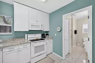 1140 NE 17th Ave, Fort Lauderdale, FL 33304 - Photo 39