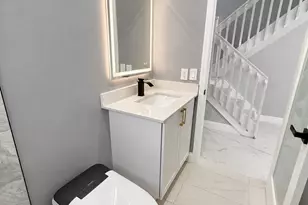 3705 Valais Dr, Hollywood, FL 33021 - Photo 21
