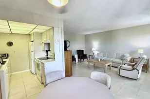 4075 Newport Q Dr, Deerfield Beach, FL 33442 - Photo 9