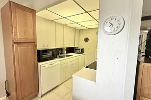 4075 Newport Q Dr, Deerfield Beach, FL 33442 - Photo 11