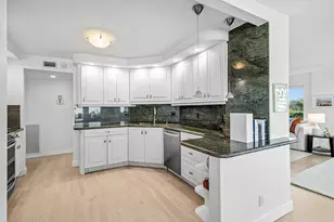 2066 N Ocean Blvd, Boca Raton, FL 33431 - Photo 17