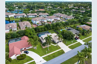 9077 Old Pine Road, Boca Raton, FL 33428 - Photo 37