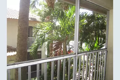 17201 Glenmoor Drive, West Palm Beach, FL 33409 - Photo 13