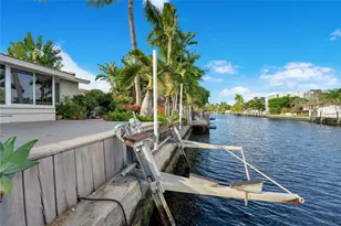 2142 NE 17th Ave, Wilton Manors, FL 33305 - Photo 17